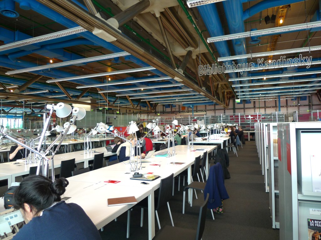 收藏藝術文件：康丁斯基圖書館介紹