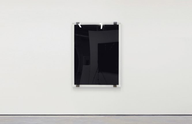 雕塑或繪畫？周世雄作品的媒材特殊性