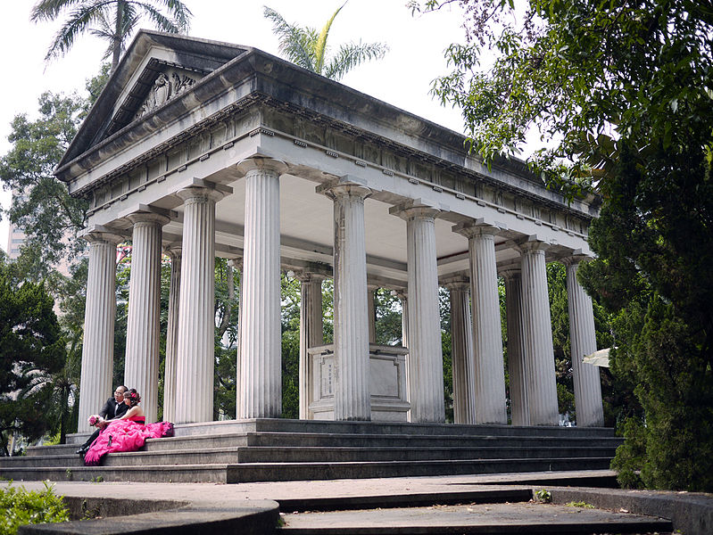 西化與品味：古希臘建築元素在台灣