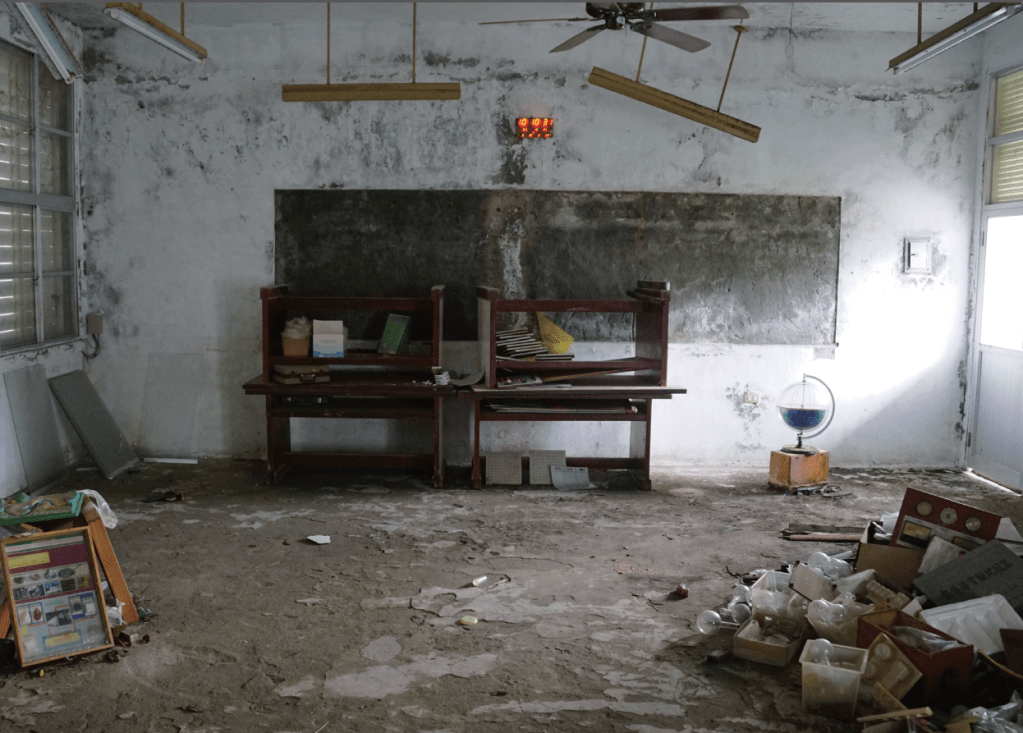 將「幕後」提至「幕前」：《物導向本體論》國際創作工作坊筆記