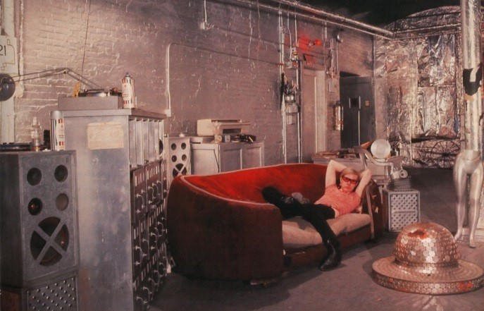 走進安迪．沃荷的銀色工廠