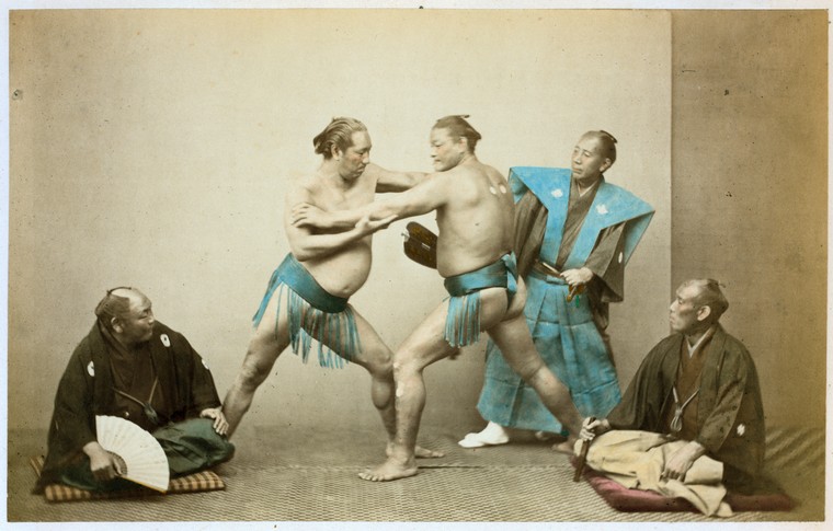 日本手工上色蛋白照片中的相撲攝影