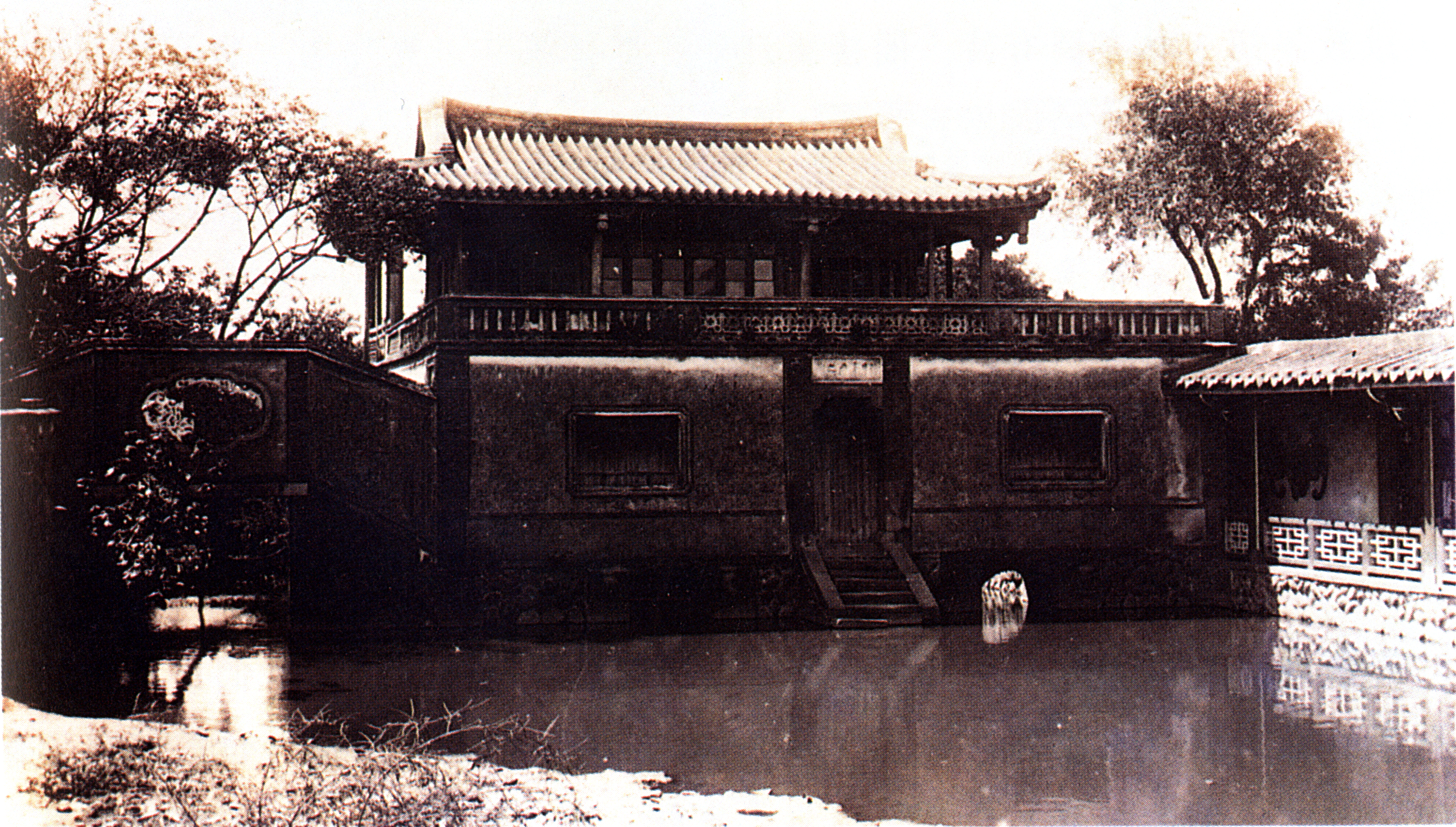 1. 潛園中的爽吟閣 新竹