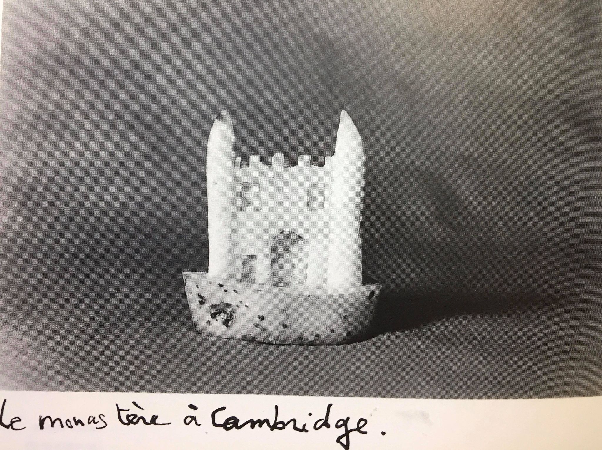 偽閉關、真微觀的攝影創作