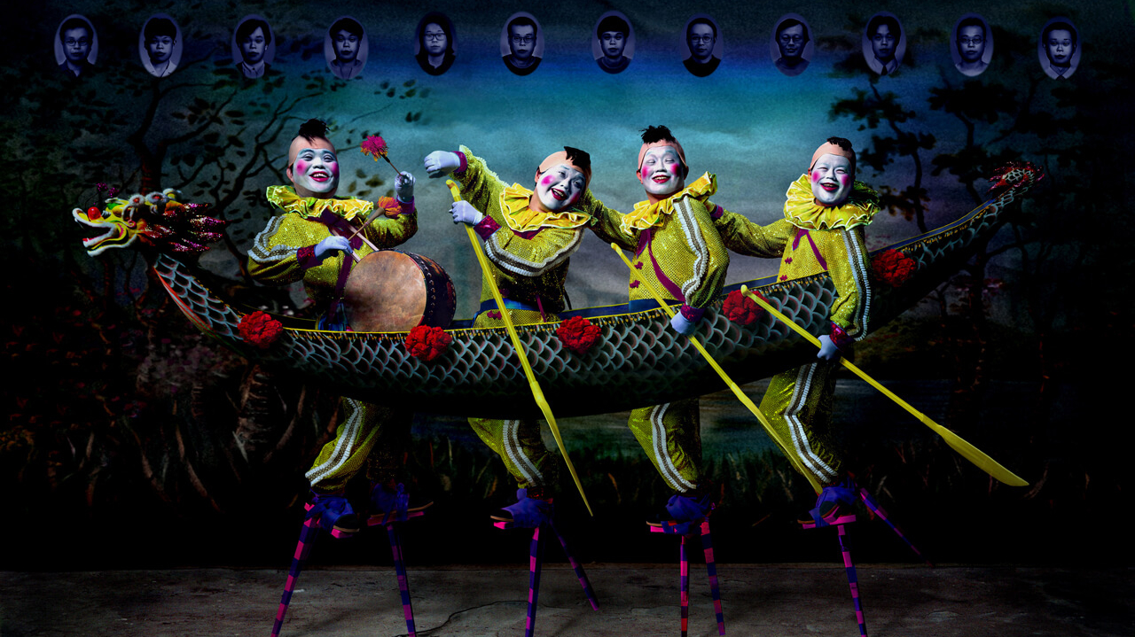 夜夜笙歌：淺析吳天章油畫與攝影中東西方節慶元素的拼貼與再造