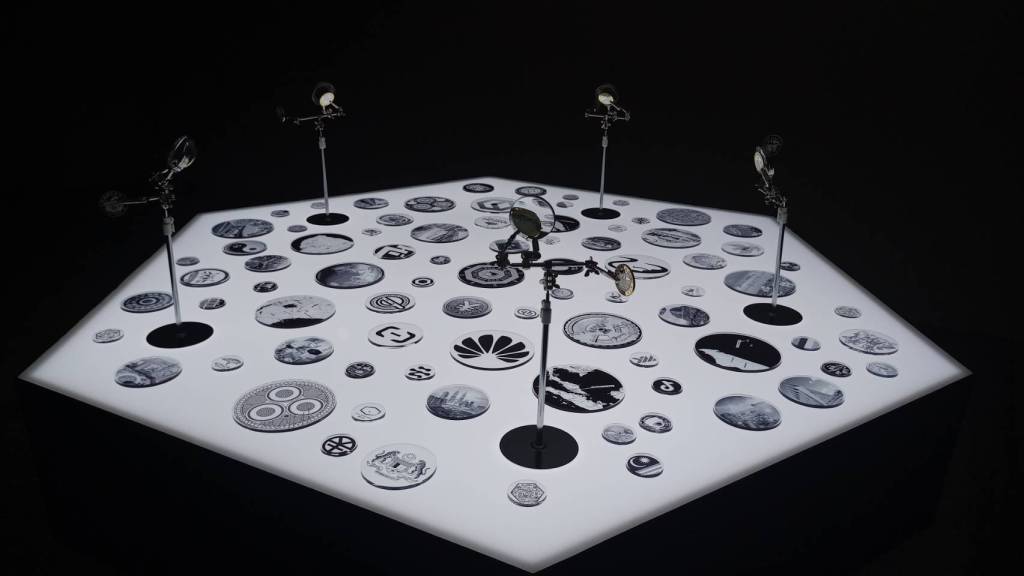 鬼魂與駭客：網路織網中的異域殖民