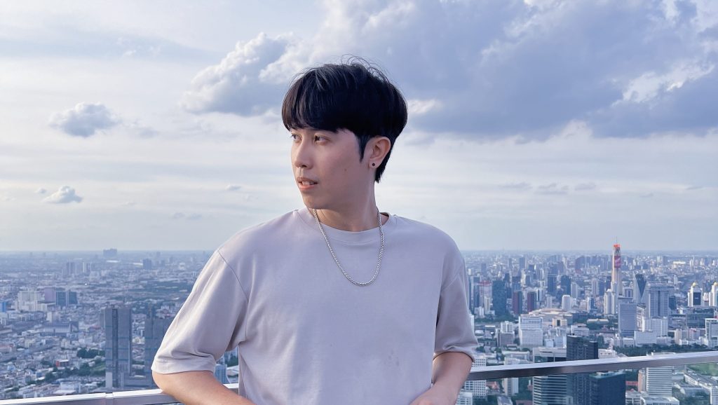 南向探訪臺灣美術史的泛黃新頁：專訪撰稿人江祐宗