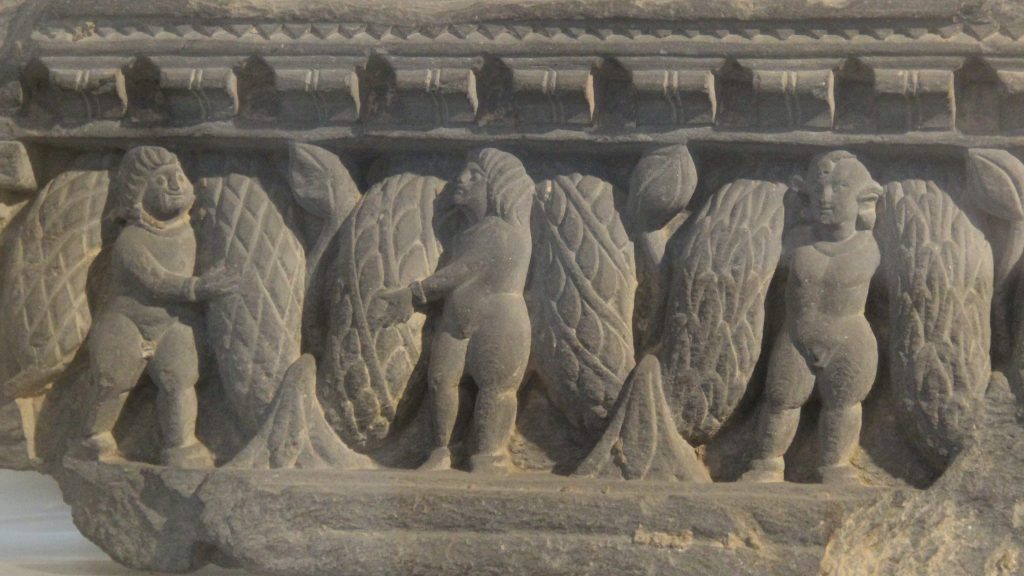 闖入佛教藝術的「邱比特」──從地中海旅行到印度、中亞、西域地區的「小愛神們」