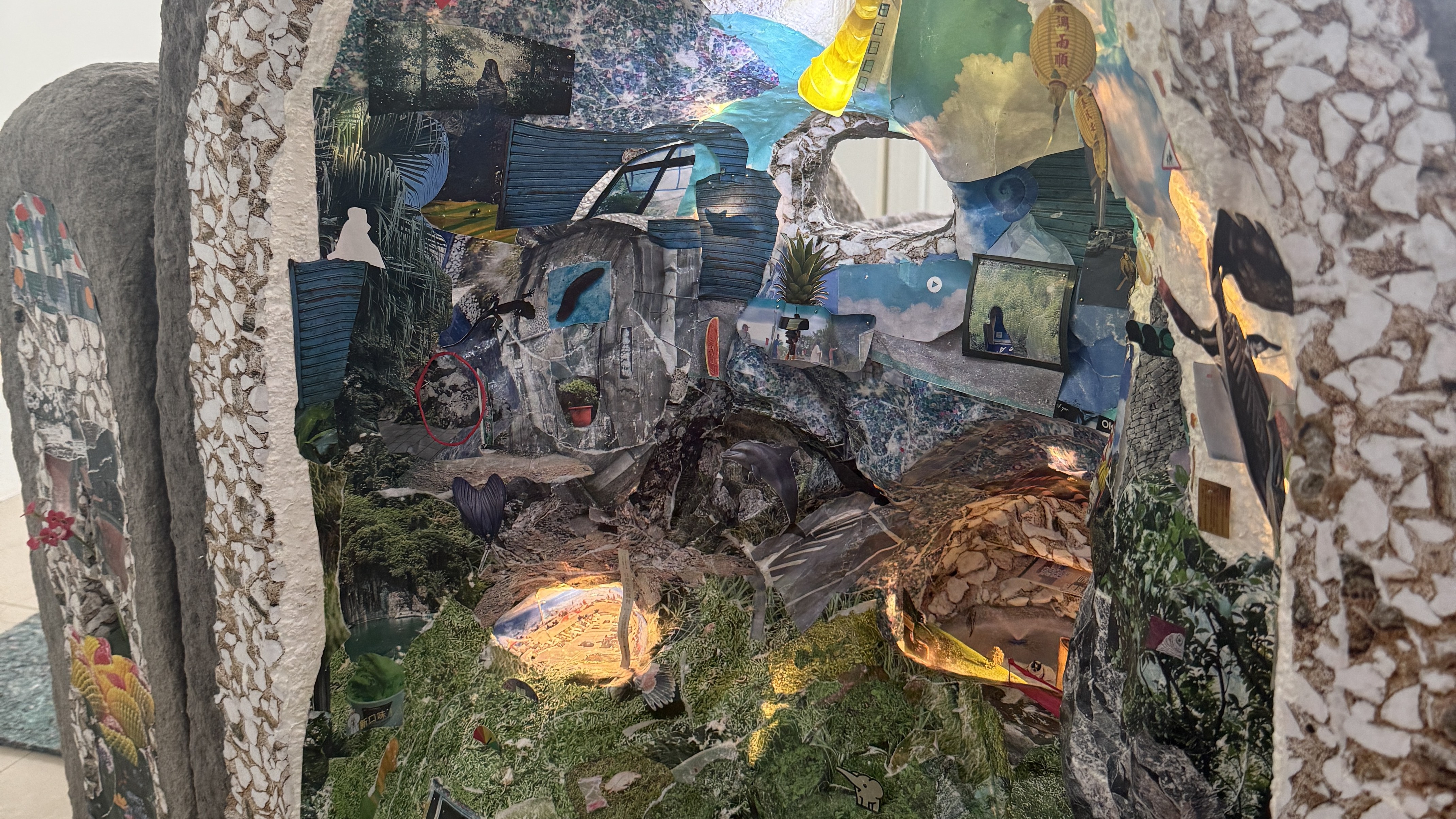 「香格里拉」作為混沌的欲望之所
—《目前還可以》鍾知庭個展